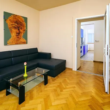 Schiller - Old Town Apartment *